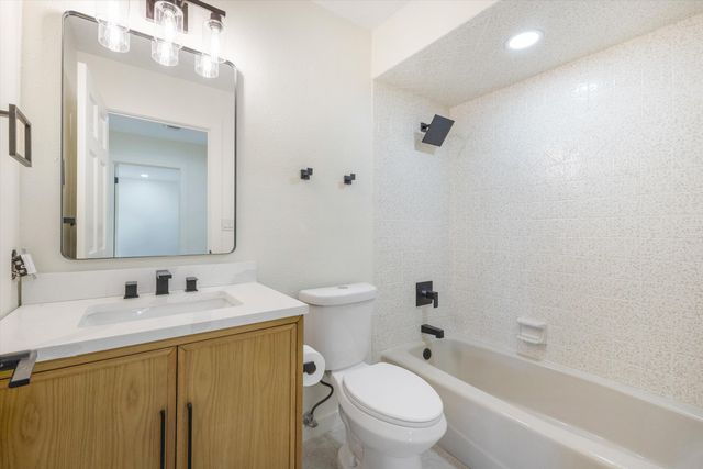 3106 May Circle SE, Rio Rancho, NM 87124