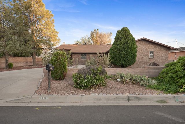 3106 May Circle SE, Rio Rancho, NM 87124
