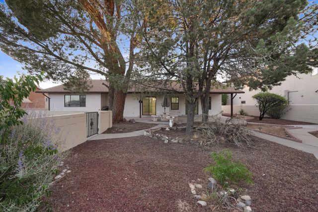 3106 May Circle SE, Rio Rancho, NM 87124