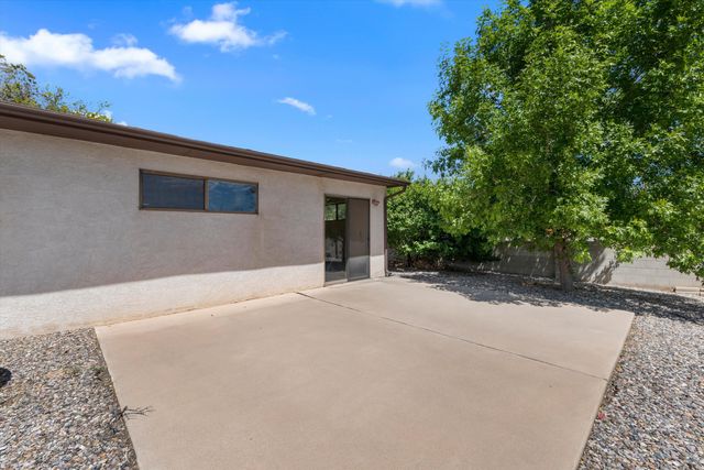 3106 May Circle SE, Rio Rancho, NM 87124