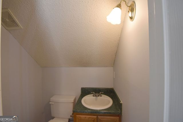 147 S Fairfield Drive, Peachtree City, GA 30269