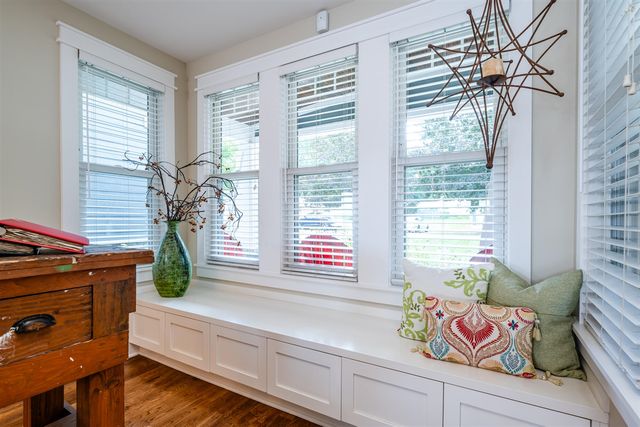 7881 Lakewood Drive, Coloma, MI 49038