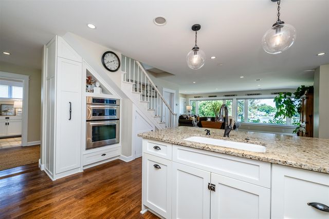 7881 Lakewood Drive, Coloma, MI 49038