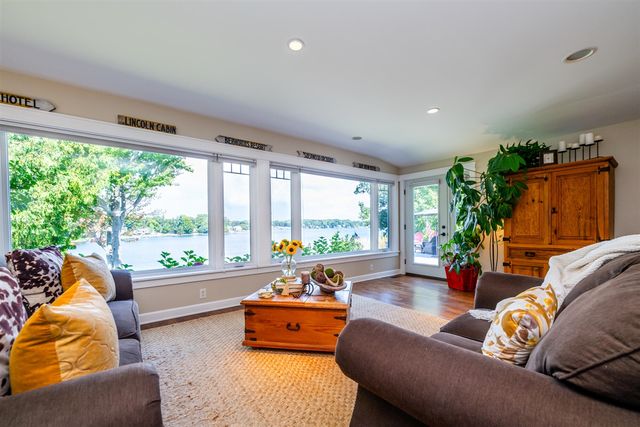 7881 Lakewood Drive, Coloma, MI 49038