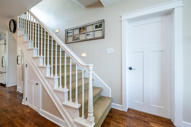 7881 Lakewood Drive, Coloma, MI 49038