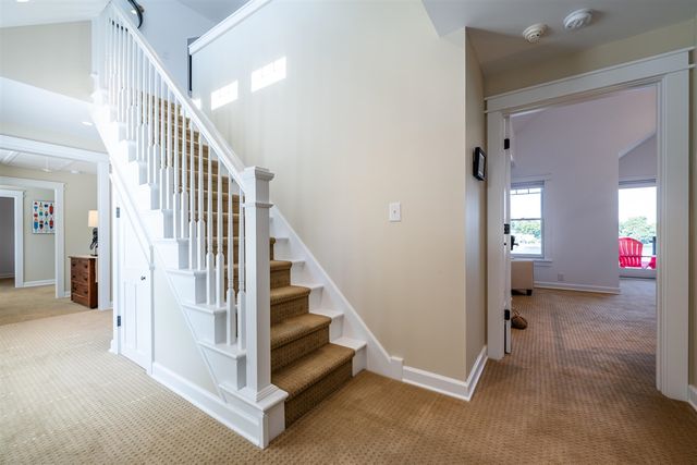 7881 Lakewood Drive, Coloma, MI 49038