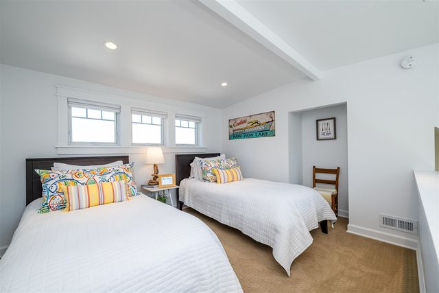 7881 Lakewood Drive, Coloma, MI 49038