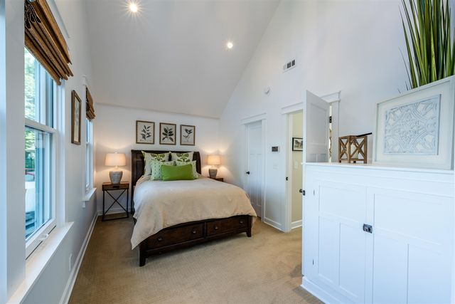 7881 Lakewood Drive, Coloma, MI 49038