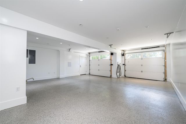 7881 Lakewood Drive, Coloma, MI 49038