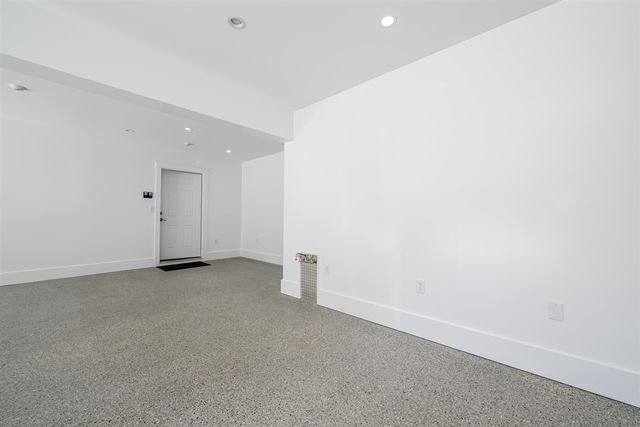 7881 Lakewood Drive, Coloma, MI 49038