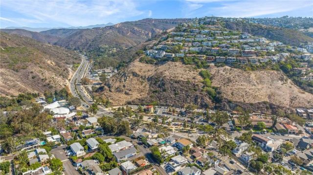 126 High, Laguna Beach, CA 92651