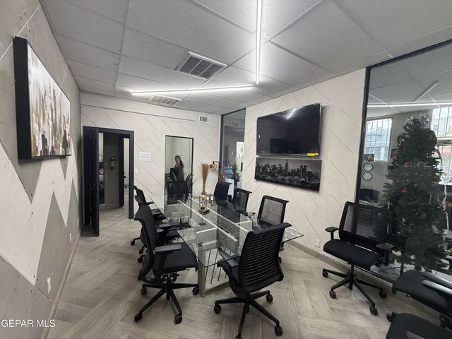 1528 Yandell Drive, El Paso, TX 79902