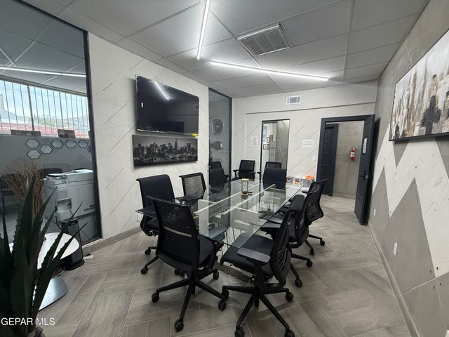 1528 Yandell Drive, El Paso, TX 79902