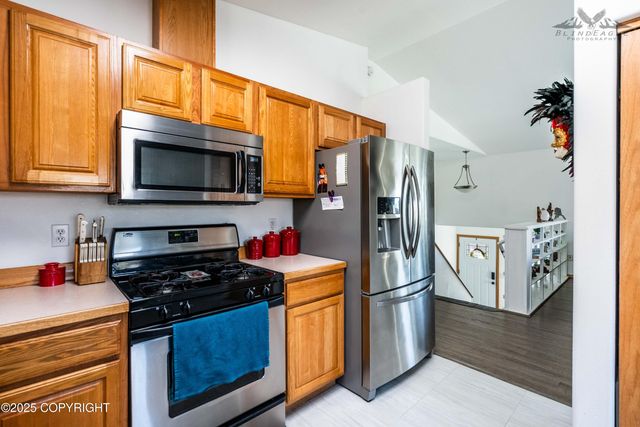 3285 W Wintergreen Drive, Wasilla, AK 99623