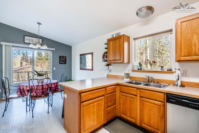 3285 W Wintergreen Drive, Wasilla, AK 99623