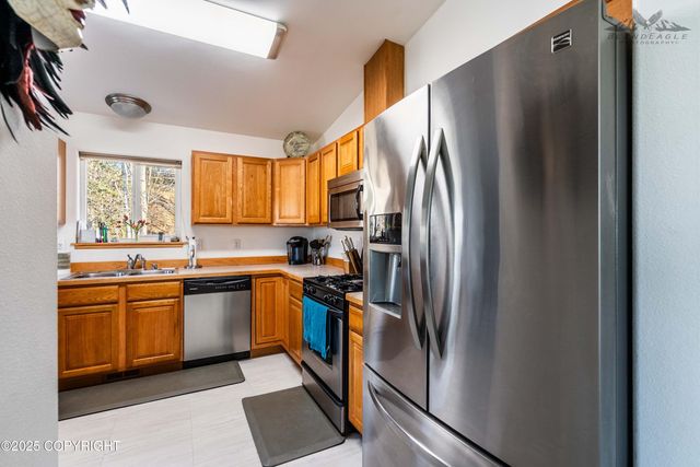 3285 W Wintergreen Drive, Wasilla, AK 99623