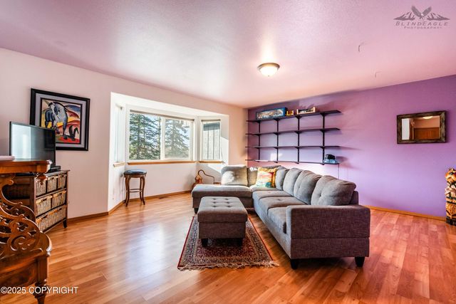 3285 W Wintergreen Drive, Wasilla, AK 99623