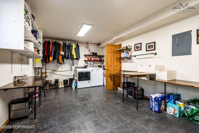 3285 W Wintergreen Drive, Wasilla, AK 99623
