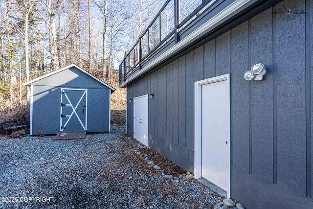 3285 W Wintergreen Drive, Wasilla, AK 99623