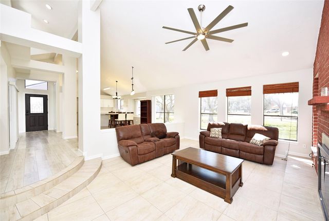 3203 E Rangecrest Place, Sugar Land, TX 77479