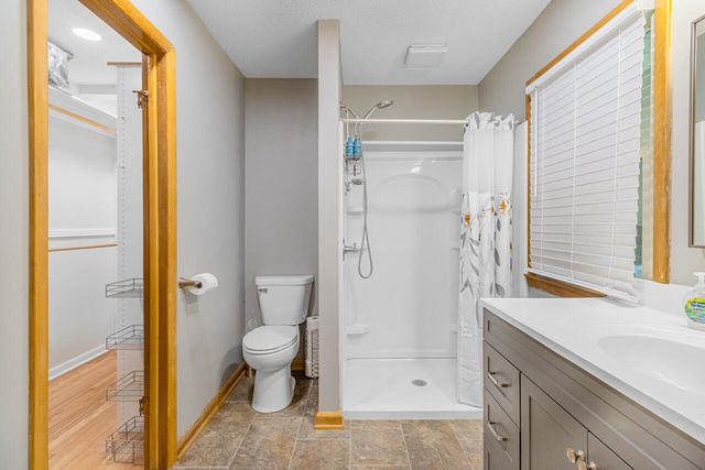 330 MORGAN Street, Council Bluffs, IA 51503