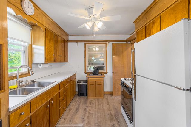 330 MORGAN Street, Council Bluffs, IA 51503