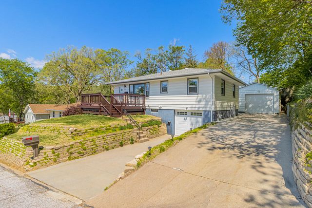 330 MORGAN Street, Council Bluffs, IA 51503
