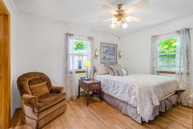 330 MORGAN Street, Council Bluffs, IA 51503