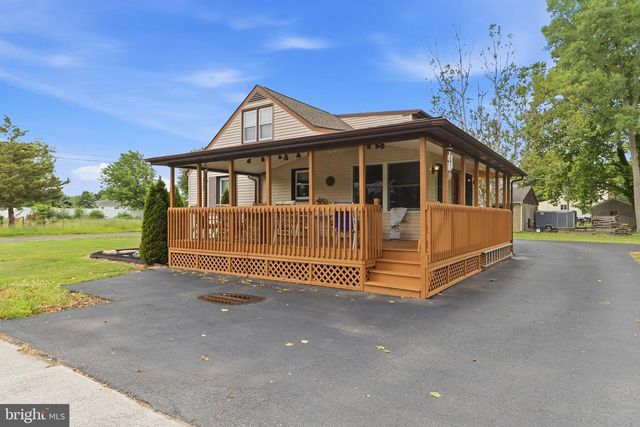 99 GROVE ST, Carneys Point, NJ 08069