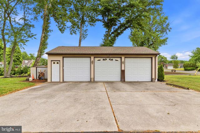99 GROVE ST, Carneys Point, NJ 08069