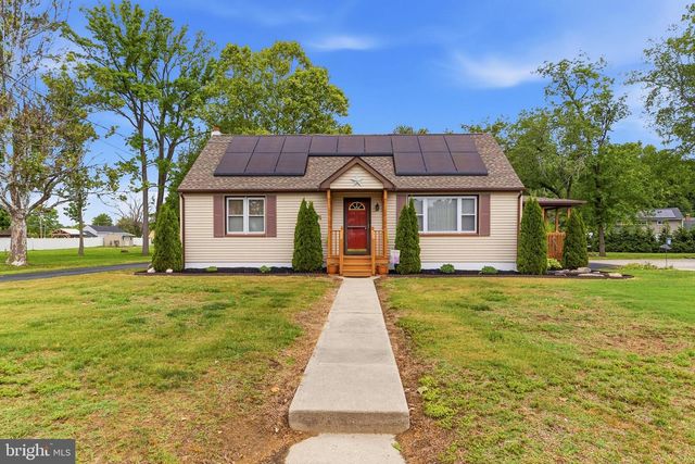 99 GROVE ST, Carneys Point, NJ 08069