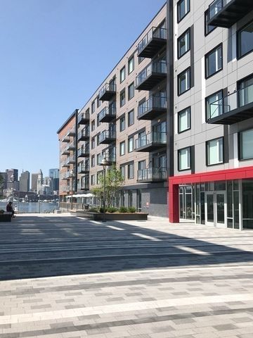 65 Lewis St PH602, Boston, MA 02128