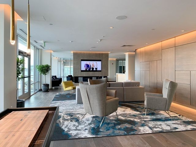 65 Lewis St PH602, Boston, MA 02128