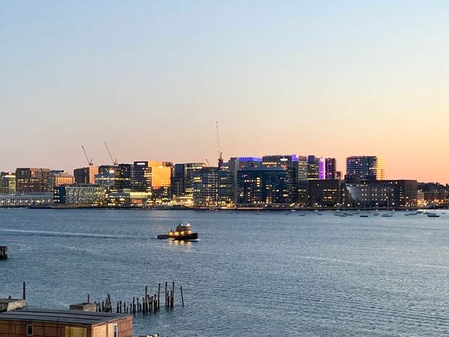 65 Lewis St PH602, Boston, MA 02128