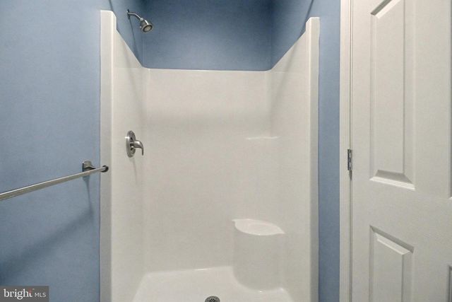 510 NORTHSTAR DR, Harrisburg, PA 17112