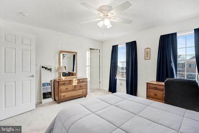 510 NORTHSTAR DR, Harrisburg, PA 17112