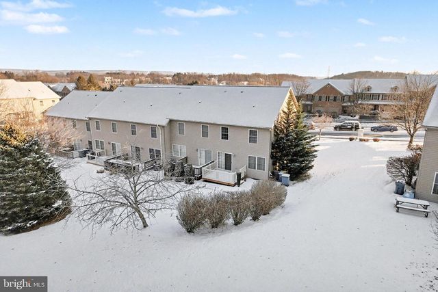 510 NORTHSTAR DR, Harrisburg, PA 17112