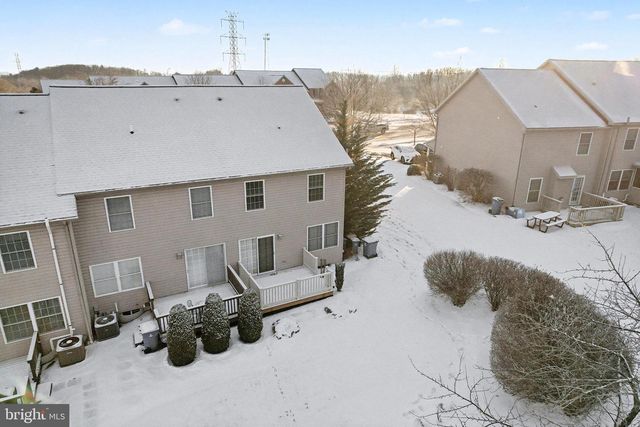 510 NORTHSTAR DR, Harrisburg, PA 17112