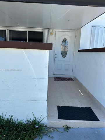 3242 NW 203rd St, Miami Gardens, FL 33056