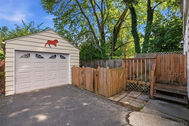 926 Morley Avenue, Niagara Falls, NY 14305