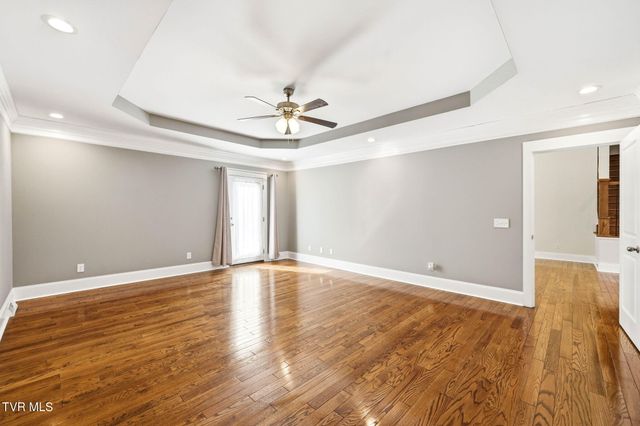 3901 Leaf Point, Kingsport, TN 37663