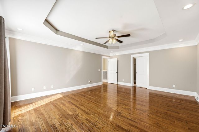 3901 Leaf Point, Kingsport, TN 37663