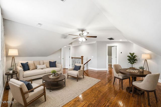 3901 Leaf Point, Kingsport, TN 37663