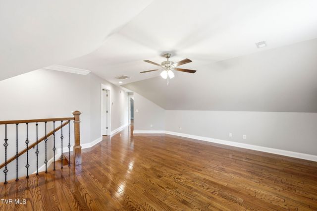 3901 Leaf Point, Kingsport, TN 37663