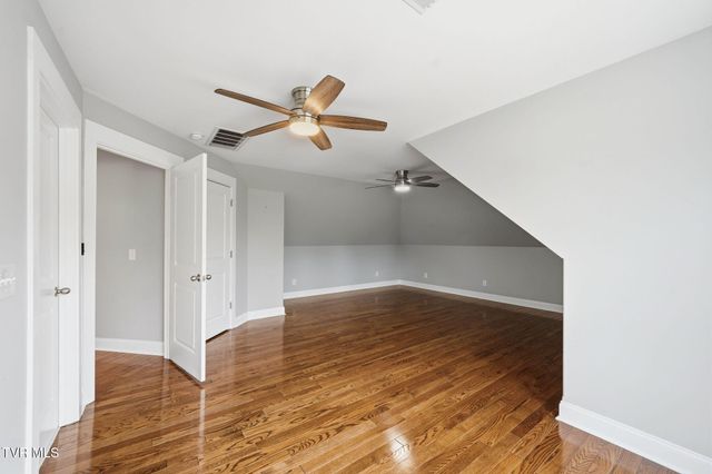 3901 Leaf Point, Kingsport, TN 37663