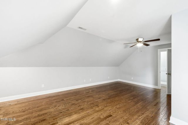 3901 Leaf Point, Kingsport, TN 37663