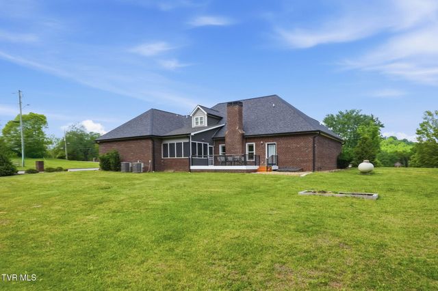 3901 Leaf Point, Kingsport, TN 37663