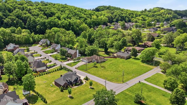 3901 Leaf Point, Kingsport, TN 37663