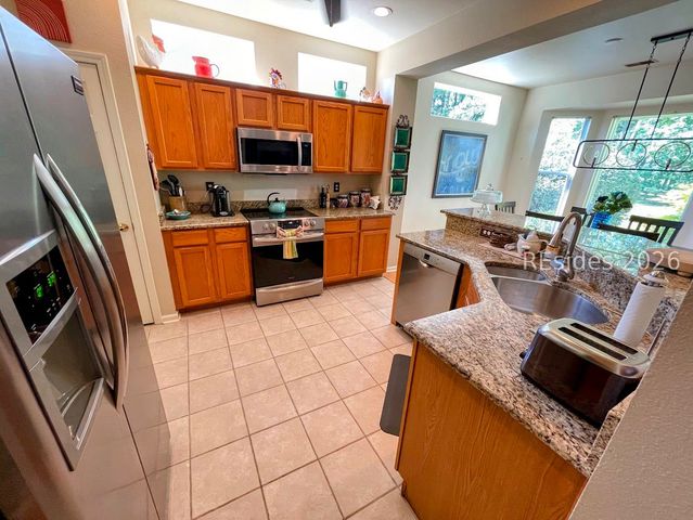 8 Devant Dr E, Bluffton, SC 29909