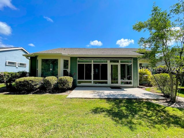 8 Devant Dr E, Bluffton, SC 29909